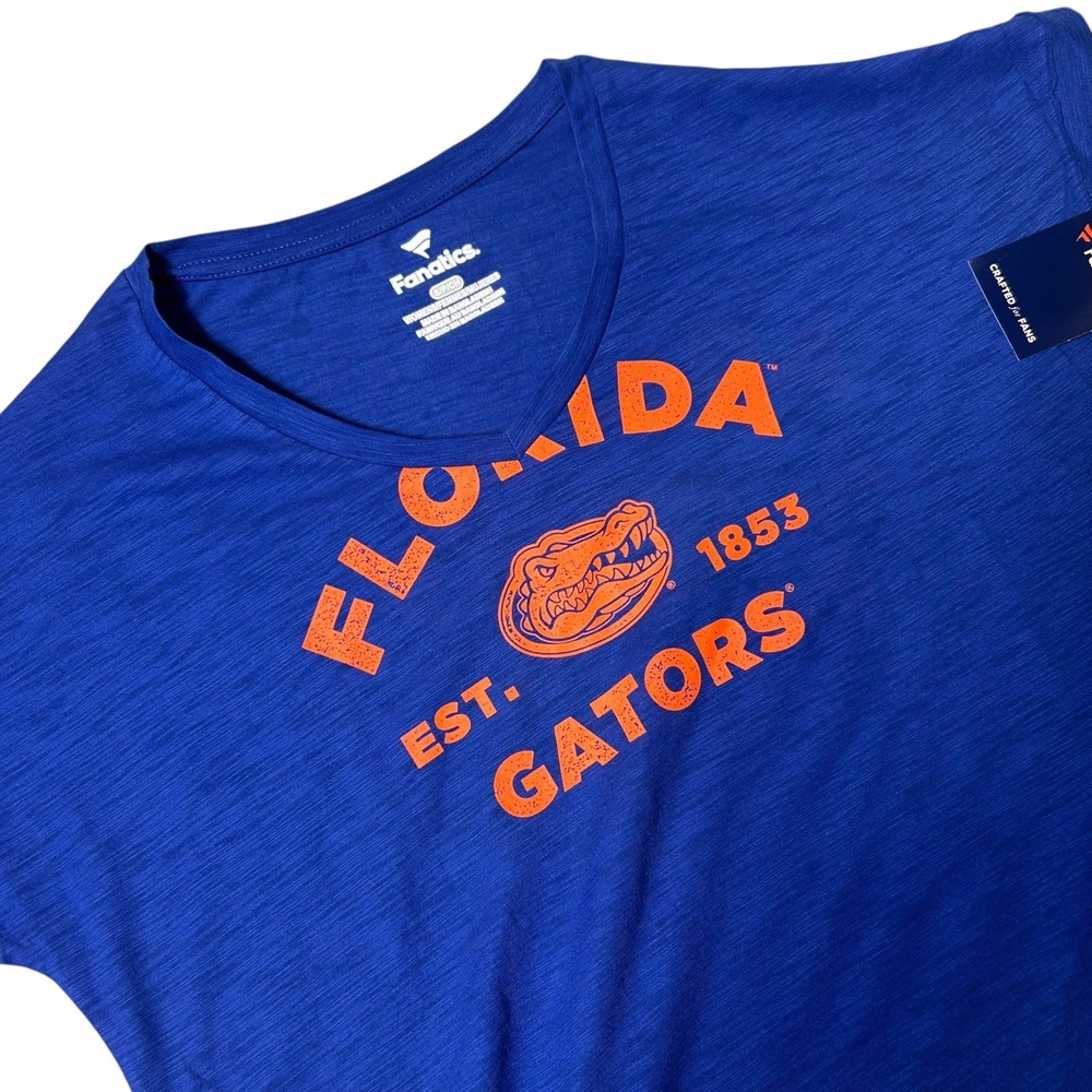 NEW Florida Gators V-Neck T-Shirt Women S Blue Oversized Fanatics College Tee‎